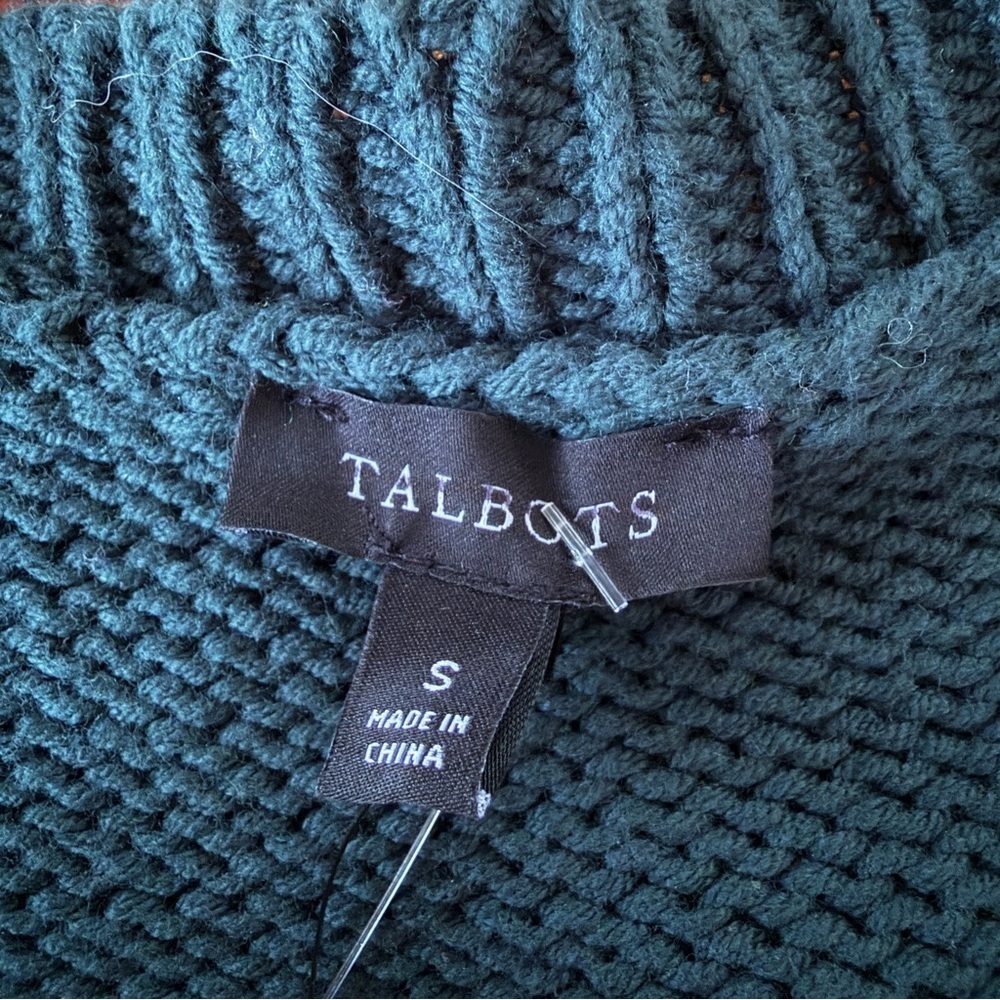 TALBOTS Women's Diamond Fair
Isle Crewneck Sweater Size
Small NWT chunky - Picture 6 of 6
